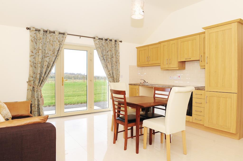 Sheephouse Country Courtyard Pensionat Donore  Rum bild